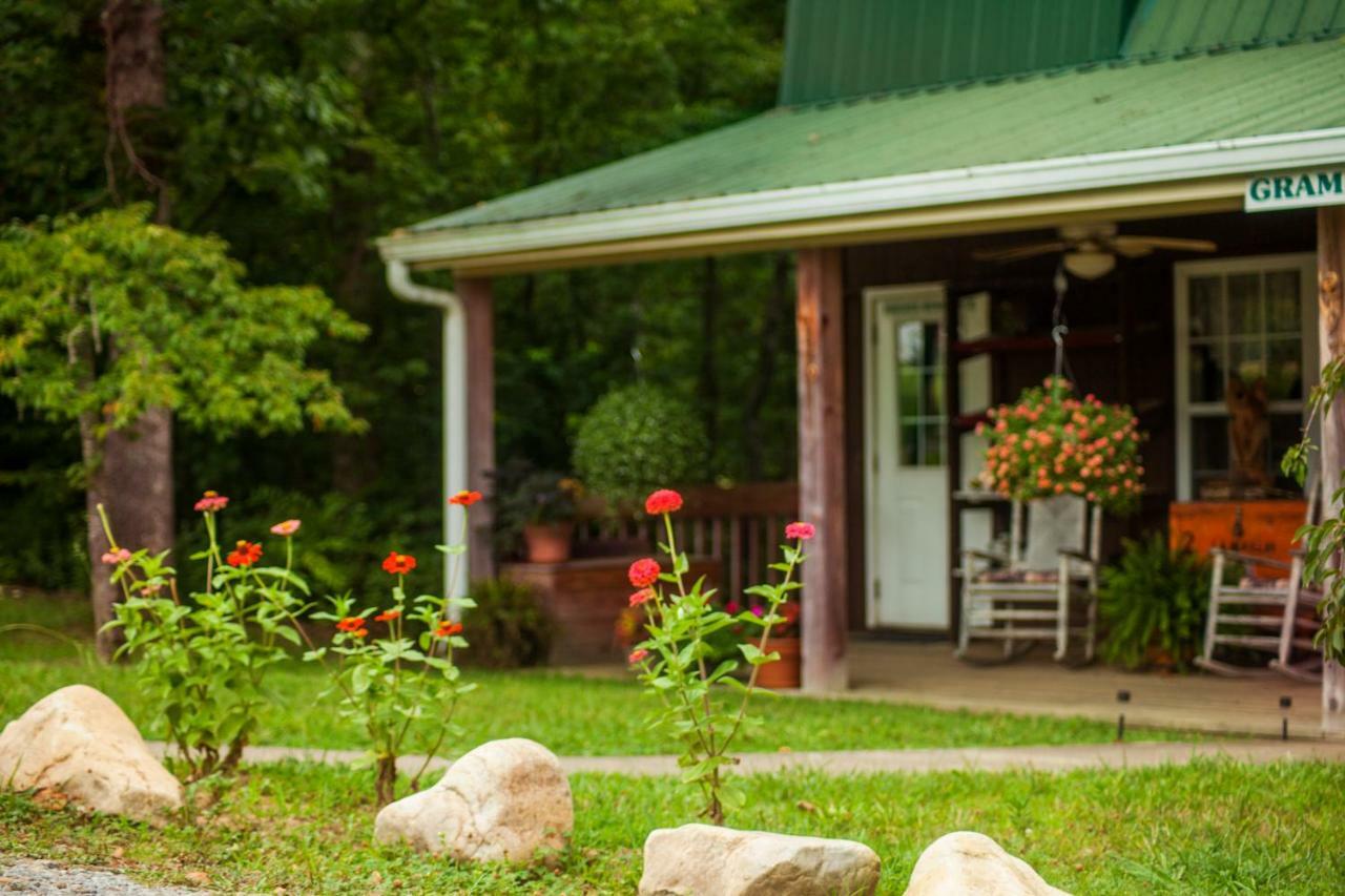 Nolichuckey Bluffs Bed & Breakfast Cabins Greeneville Exterior photo